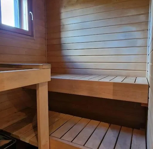 فيلة Silve, Yhden Makuuhuoneen Omakotitalo. Lohja